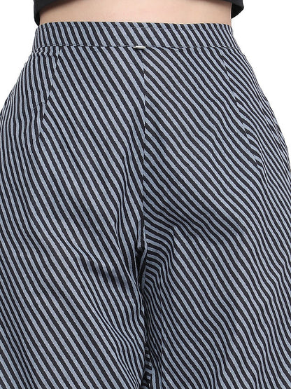Loungeez Grey/black striped pants
